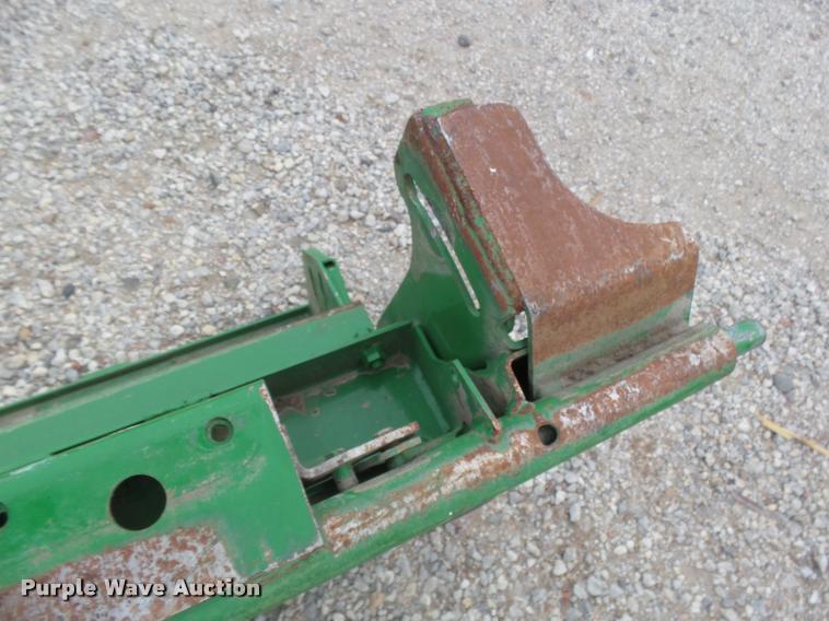 image for item DI9548 John Deere feederhouse