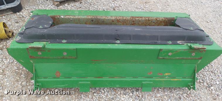 image for item DI9548 John Deere feederhouse