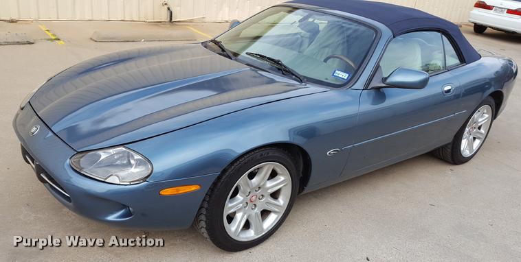 image for item F1731 2000 Jaguar XK8 convertible