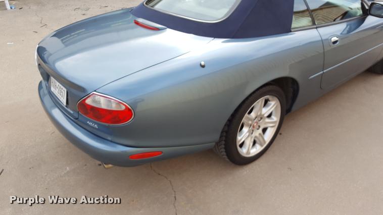 image for item F1731 2000 Jaguar XK8 convertible