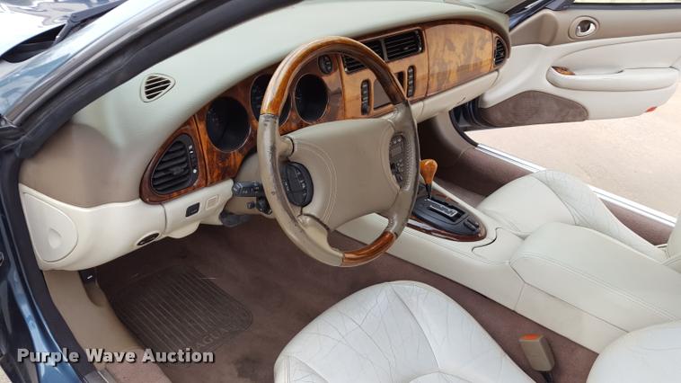 image for item F1731 2000 Jaguar XK8 convertible