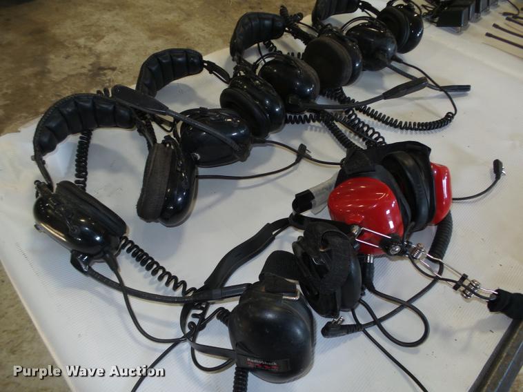 image for item F1736 (18) Tekk NT40 two-way radios