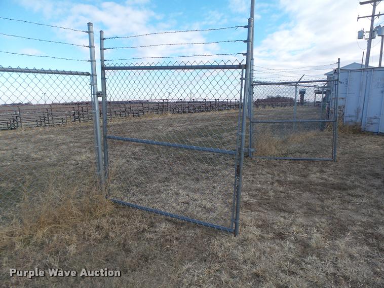 image for item F1754 6' chain link fence