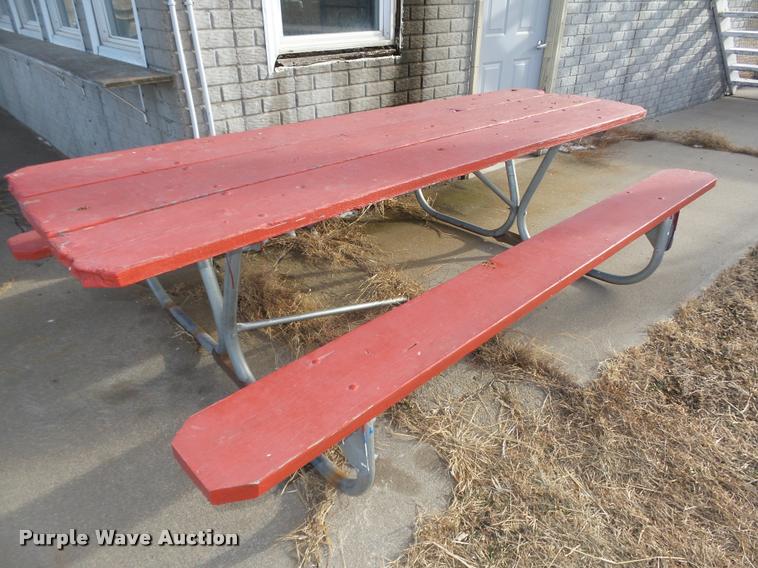 image for item F1758 (4) picnic tables
