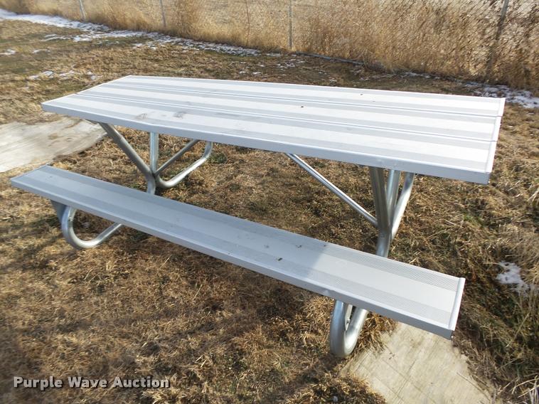 image for item F1758 (4) picnic tables