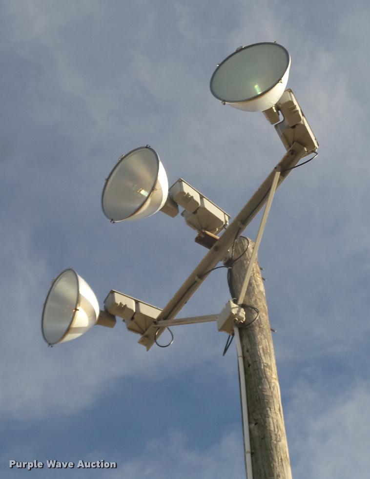 image for item F1761 Exterior lighting