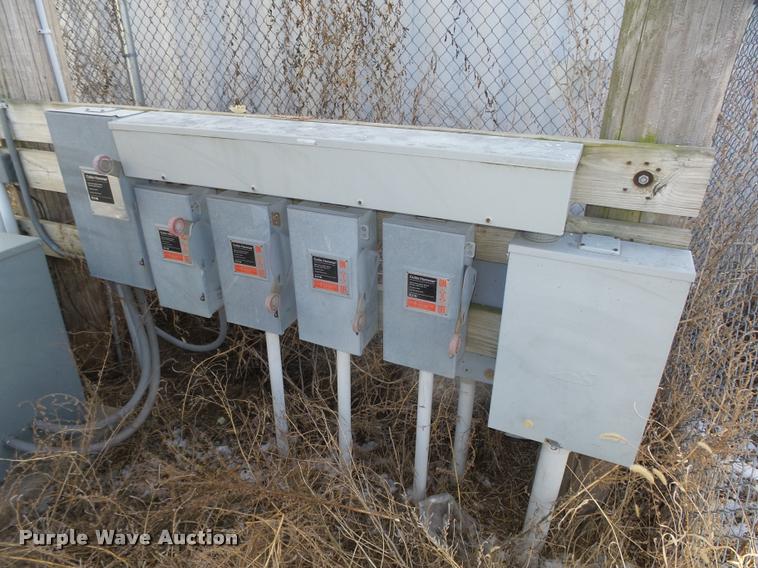 image for item F1761 Exterior lighting