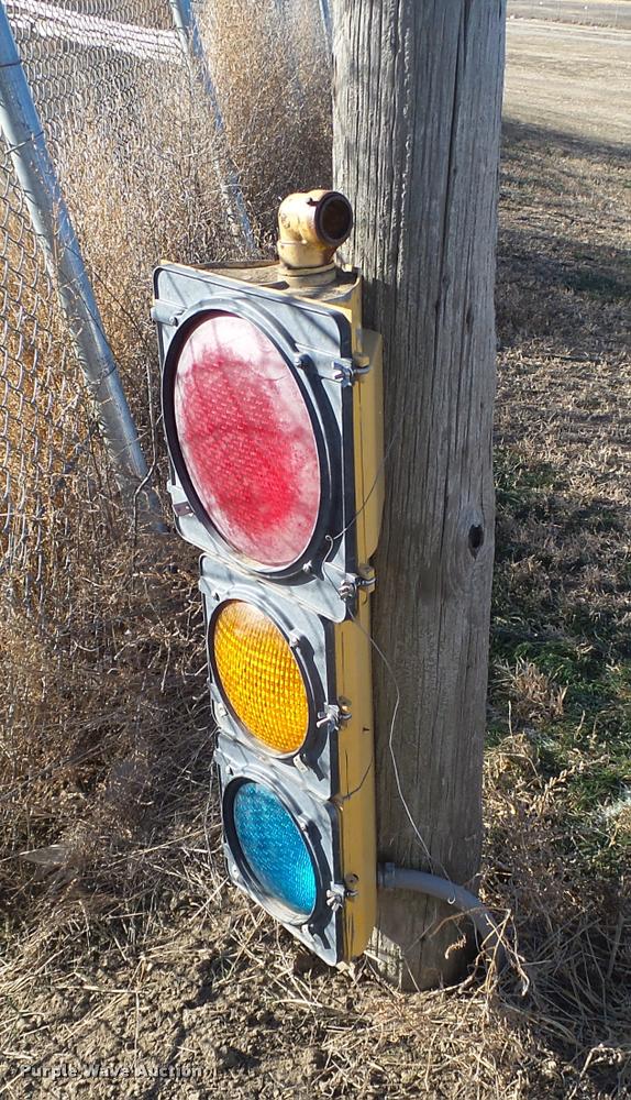 image for item F1919 (5) stop lights