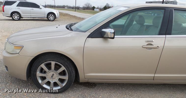 image for item K1002 2006 Lincoln Zephyr