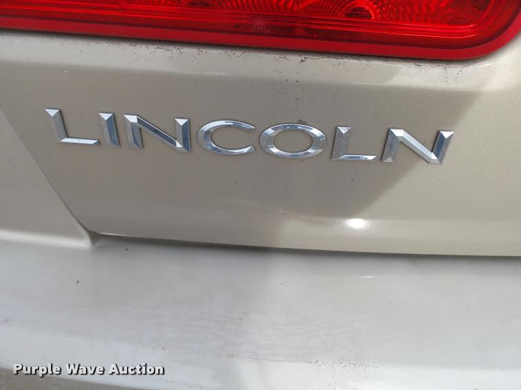 image for item K1002 2006 Lincoln Zephyr
