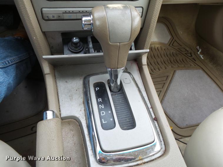 image for item K1002 2006 Lincoln Zephyr