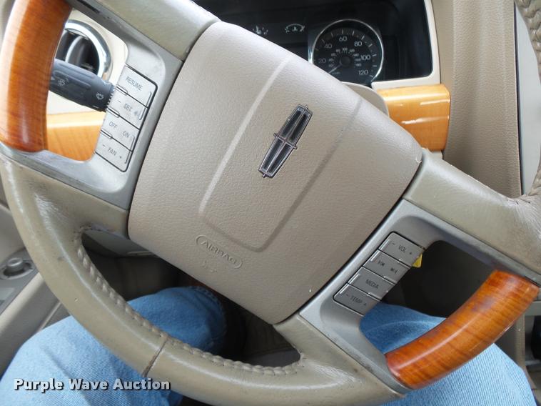 image for item K1002 2006 Lincoln Zephyr