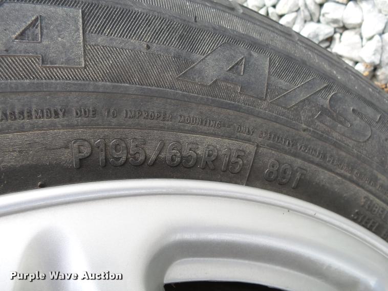 image for item K1003 2006 Hyundai Elantra