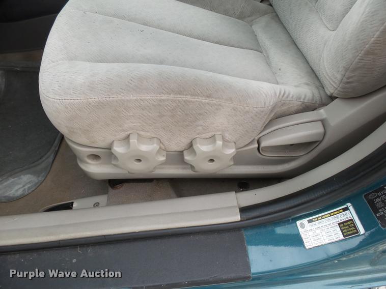image for item K1003 2006 Hyundai Elantra