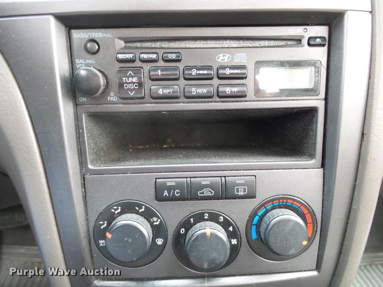 image for item K1003 2006 Hyundai Elantra