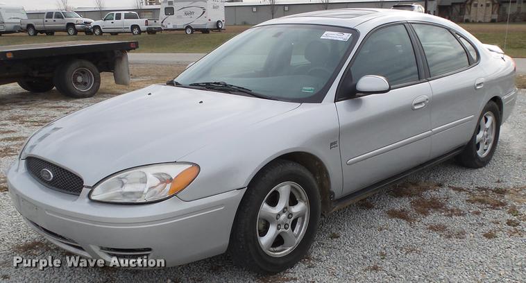image for item K1004 2004 Ford Taurus SES