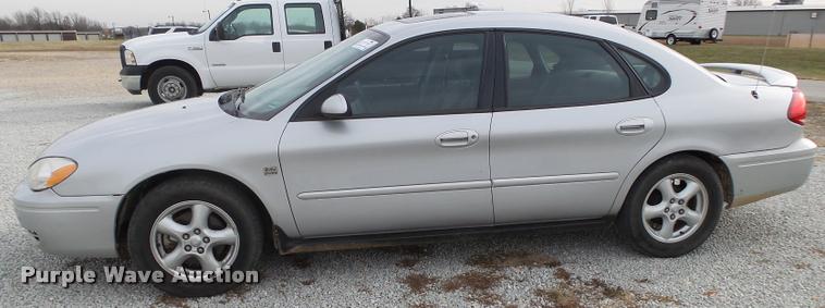 image for item K1004 2004 Ford Taurus SES