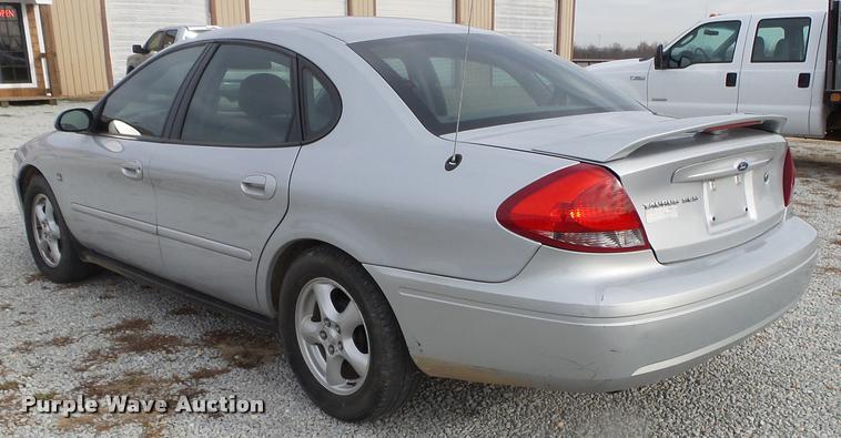 image for item K1004 2004 Ford Taurus SES