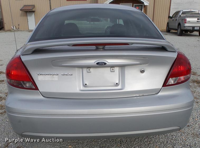 image for item K1004 2004 Ford Taurus SES