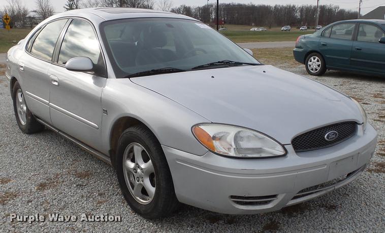 image for item K1004 2004 Ford Taurus SES