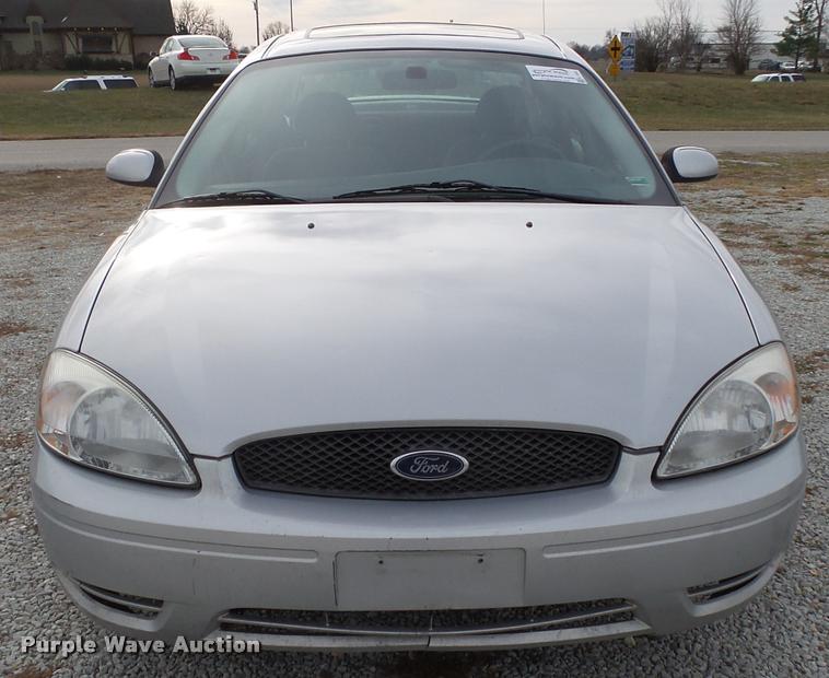 image for item K1004 2004 Ford Taurus SES