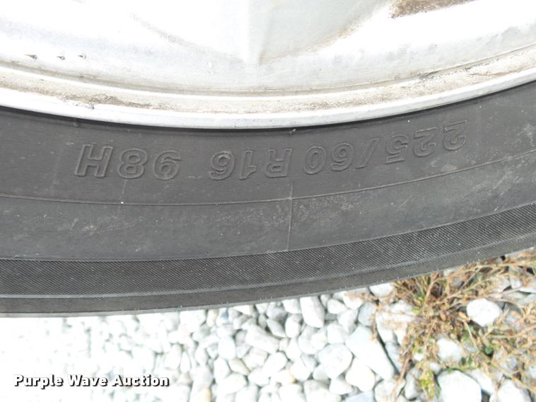 image for item K1004 2004 Ford Taurus SES