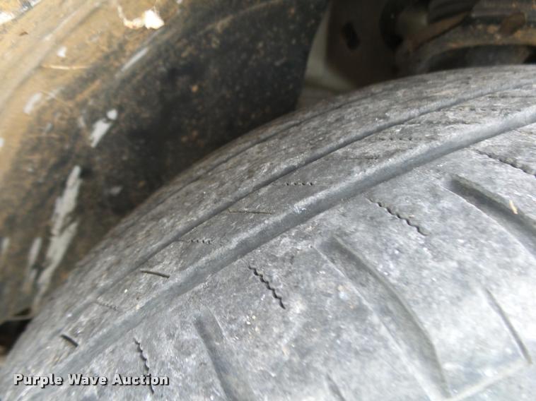 image for item K1004 2004 Ford Taurus SES