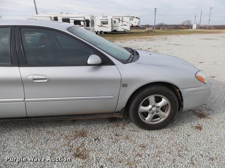 image for item K1004 2004 Ford Taurus SES