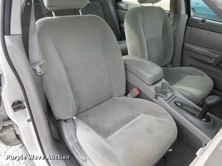 image for item K1004 2004 Ford Taurus SES