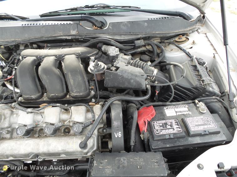 image for item K1004 2004 Ford Taurus SES