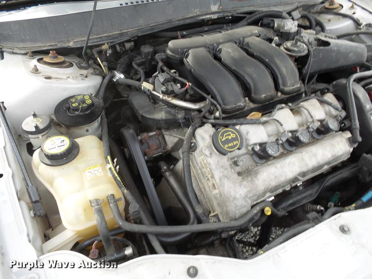 image for item K1004 2004 Ford Taurus SES