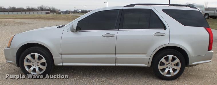 image for item K1006 2008 Cadillac SRX SUV