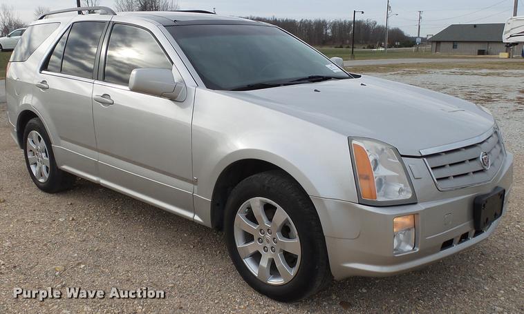 image for item K1006 2008 Cadillac SRX SUV