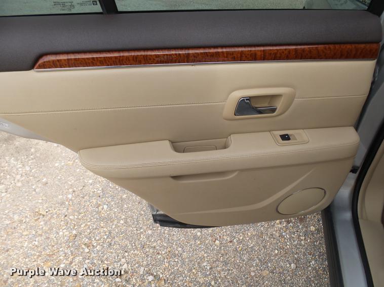 image for item K1006 2008 Cadillac SRX SUV
