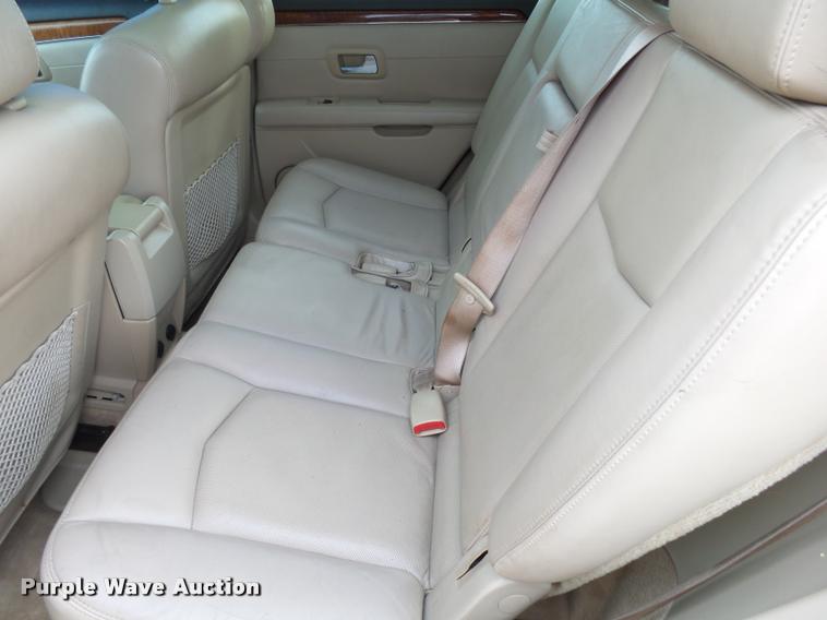 image for item K1006 2008 Cadillac SRX SUV