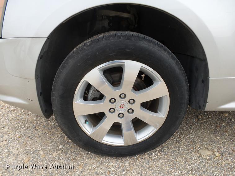 image for item K1006 2008 Cadillac SRX SUV