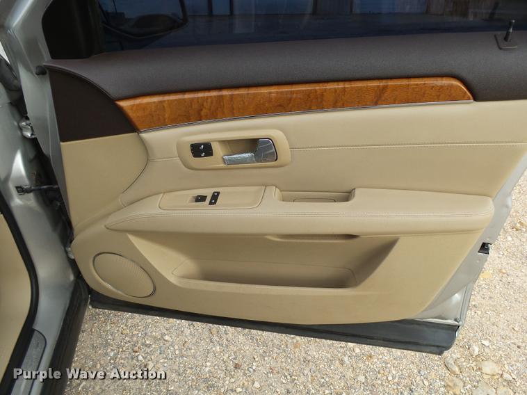 image for item K1006 2008 Cadillac SRX SUV