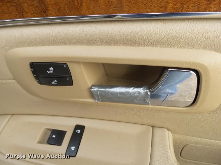 image for item K1006 2008 Cadillac SRX SUV