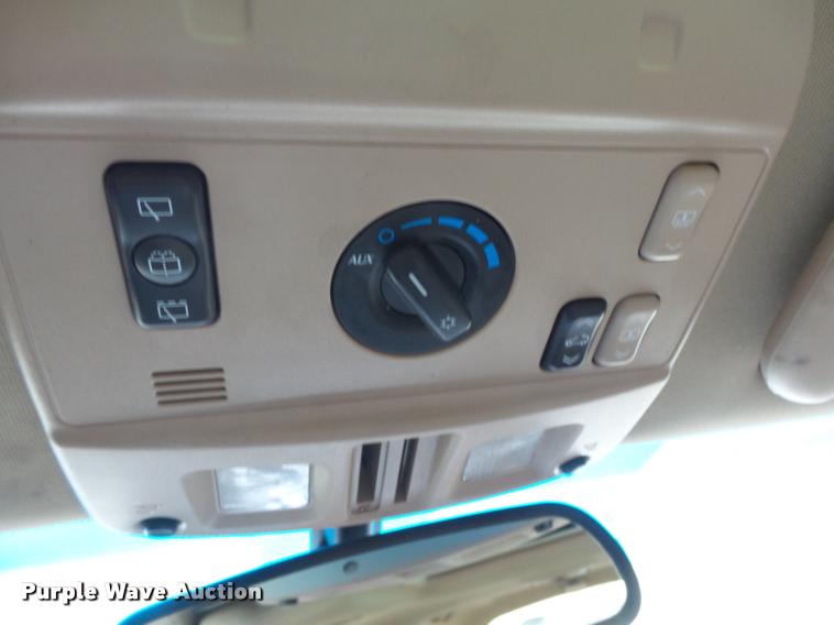 image for item K1006 2008 Cadillac SRX SUV