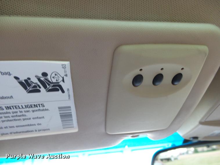 image for item K1006 2008 Cadillac SRX SUV