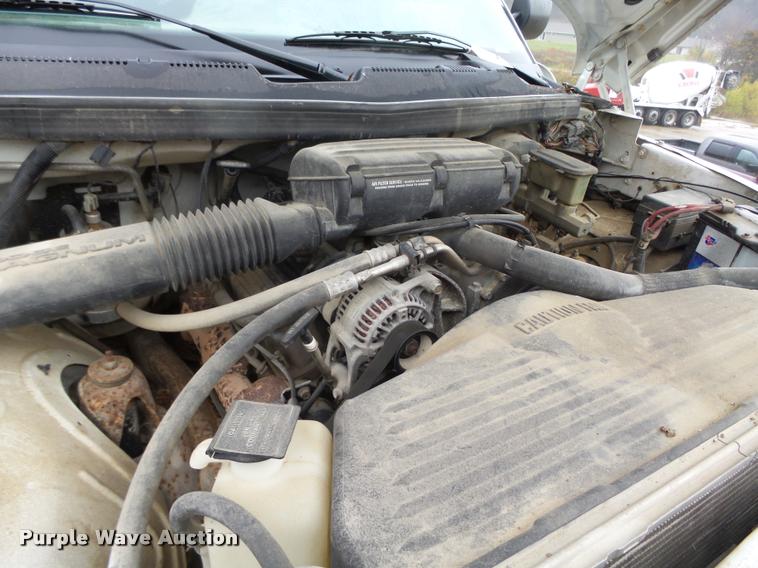 image for item K2495 1996 Dodge Ram 1500 Club Cab pickup truck