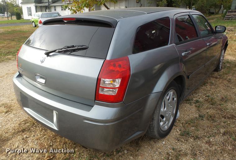 image for item K5629 2006 Dodge Magnum