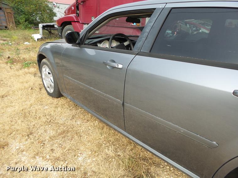image for item K5629 2006 Dodge Magnum