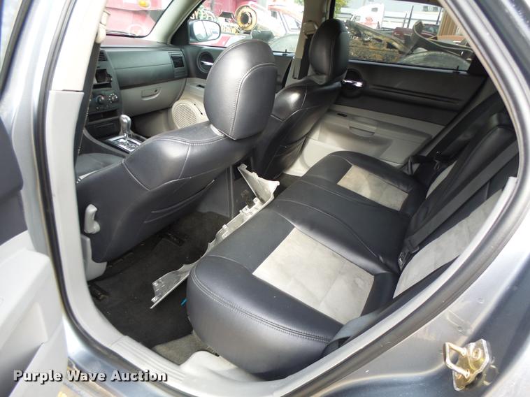 image for item K5629 2006 Dodge Magnum