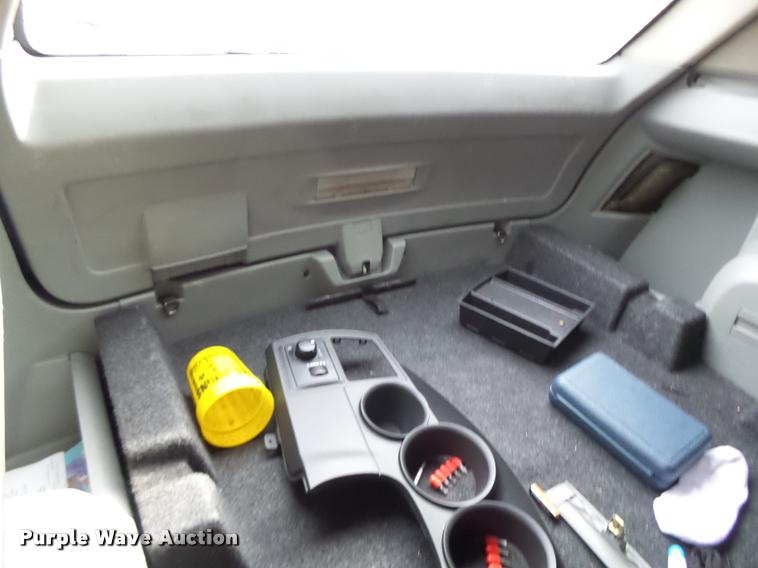 image for item K5629 2006 Dodge Magnum