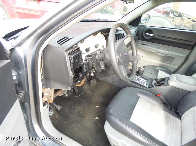 image for item K5629 2006 Dodge Magnum