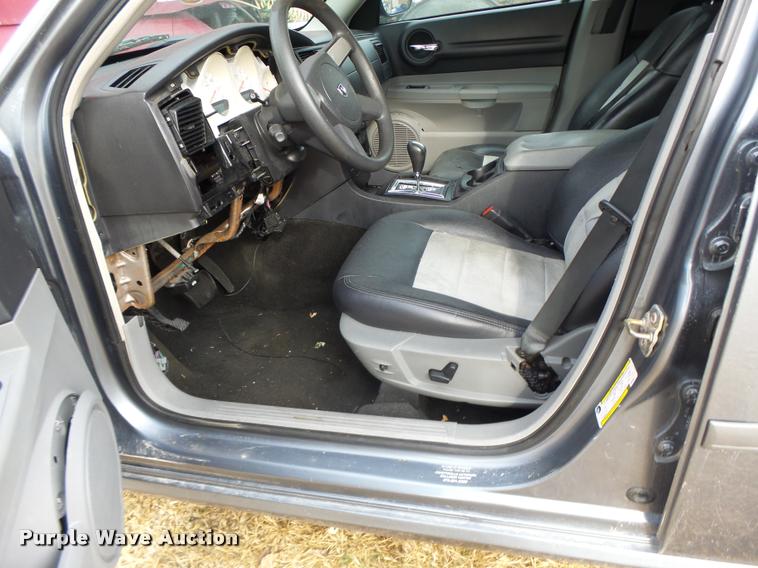 image for item K5629 2006 Dodge Magnum