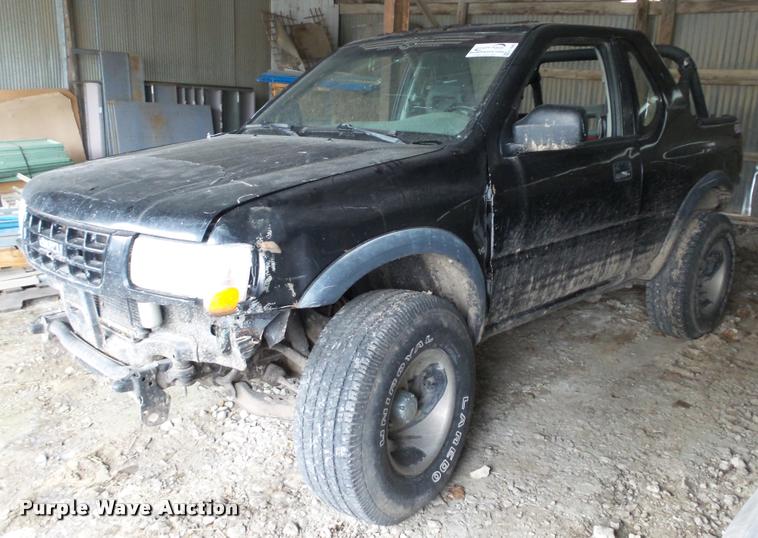 image for item K7999 1999 Isuzu Amigo SUV