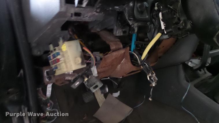 image for item K7999 1999 Isuzu Amigo SUV