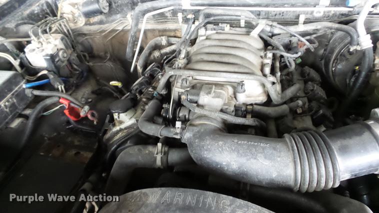 image for item K7999 1999 Isuzu Amigo SUV